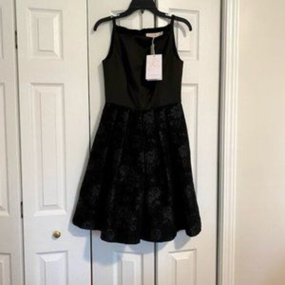 Gal Meets Glam Kimberly dress - Picture 9 of 9